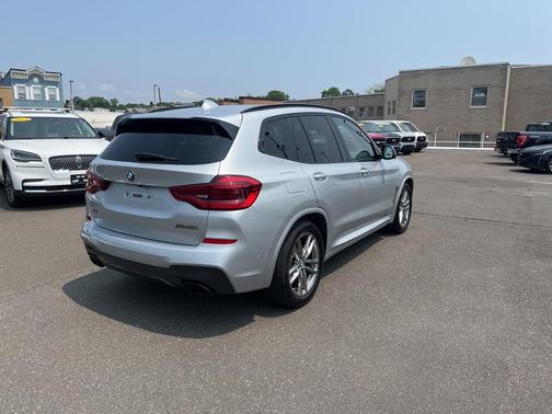 2021 BMW X3 M40i