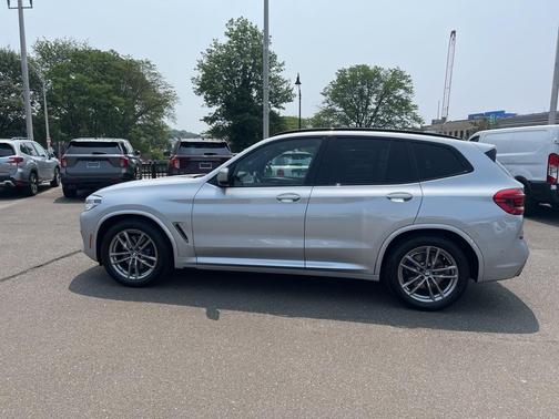 2021 BMW X3 M40i