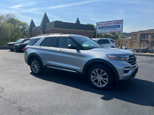 Silver Metallic 2023 Ford Explorer XLT