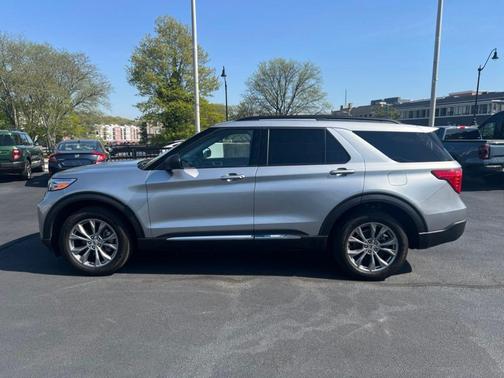 Silver Metallic 2023 Ford Explorer XLT