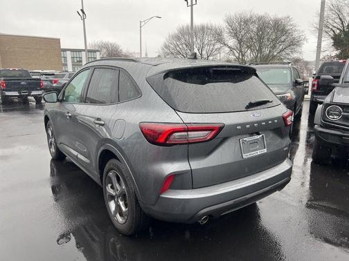 2023 Ford Escape ST-Line Select