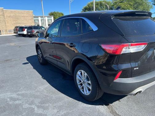 Black Metallic 2021 Ford Escape SE