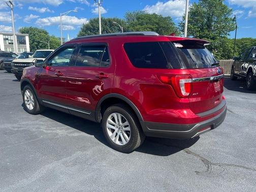 Ruby Red Metallic 2019 Ford Explorer XLT