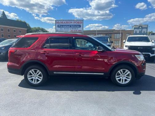 Ruby Red Metallic 2019 Ford Explorer XLT