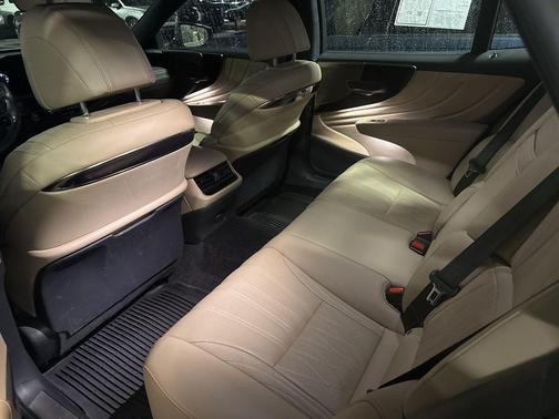 2022 Lexus LS 500 Base