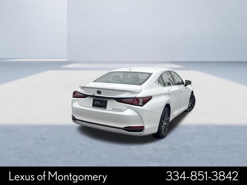 2025 Lexus ES 300h Base