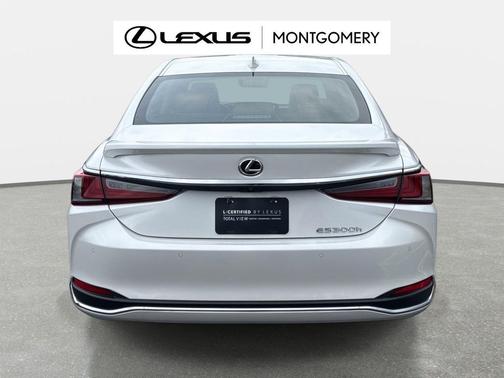 2025 Lexus ES 300h Base
