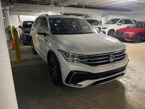 2024 Volkswagen Tiguan 2.0T SEL R-Line 4MOTION