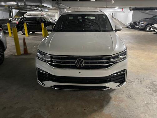 2024 Volkswagen Tiguan 2.0T SEL R-Line 4MOTION
