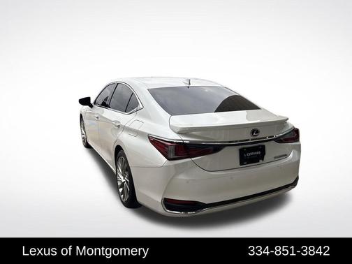 2019 Lexus ES 300h Luxury