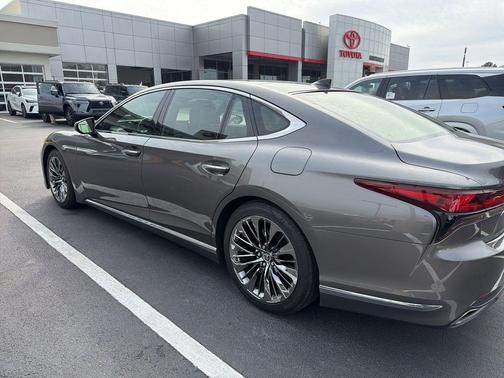 2023 Lexus LS 500 Base