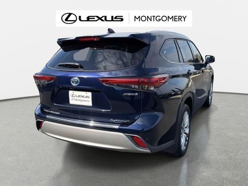 2023 Toyota Highlander Hybrid Platinum