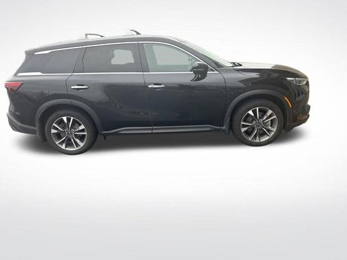 2022 INFINITI QX60 Luxe