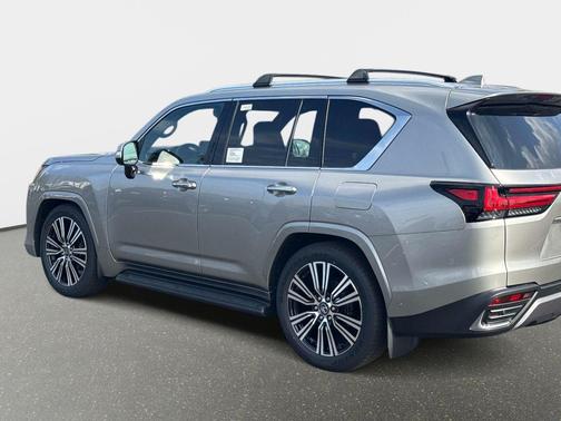 2026 Lexus LX 700h LX 700h Luxury