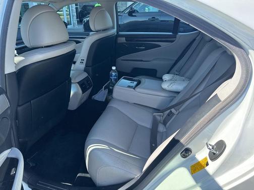 Starfire Pearl 2013 Lexus LS 460 Base