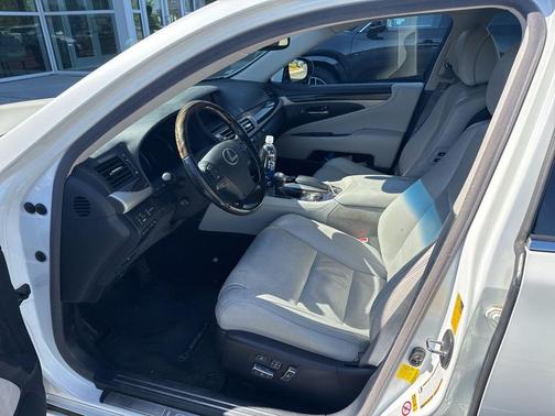 Starfire Pearl 2013 Lexus LS 460 Base