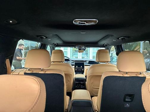 Bright White Clearcoat 2025 Jeep Grand Cherokee L Summit Reserve