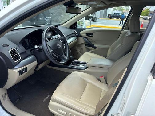 White Diamond Pearl 2018 Acura RDX Advance Package