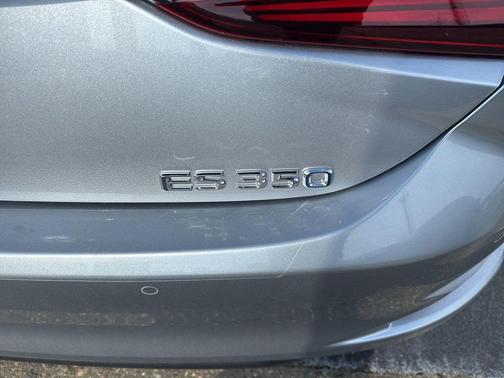 2025 Lexus ES 350 Base