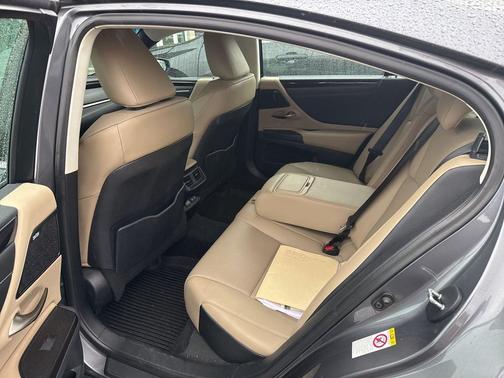 2019 Lexus ES 350 Base