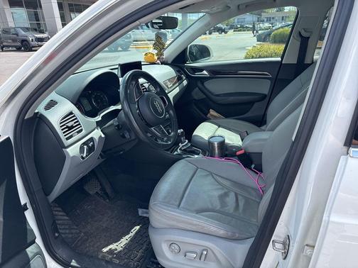 White 2018 Audi Q3 2.0T Premium Plus