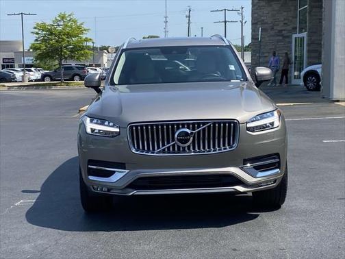 2022 Volvo XC90 T6 Inscription
