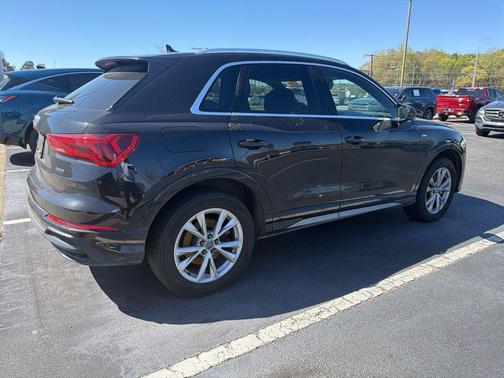 2021 Audi Q3 45 S line Premium