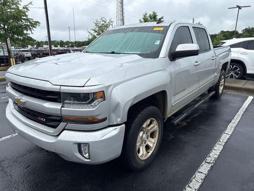 Silver Ice Metallic 2018 Chevrolet Silverado 1500 2LT