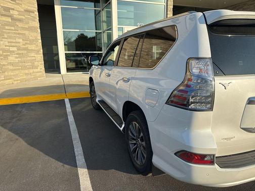 2022 Lexus GX 460 Luxury