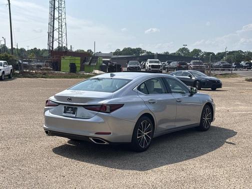 Iridium 2025 Lexus ES 350 Base