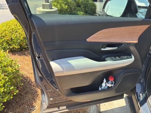 Storm Cloud 2024 Toyota Grand Highlander Platinum