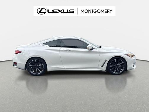 2022 INFINITI Q60 LUXE