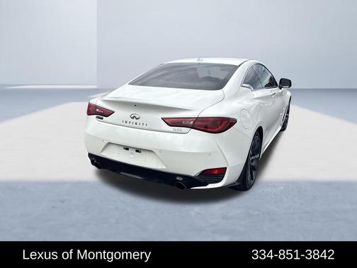 2022 INFINITI Q60 LUXE