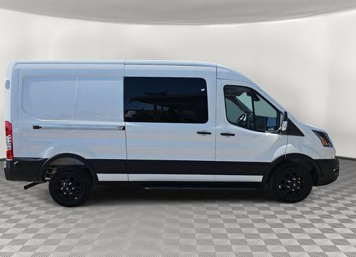 2025 Ford Transit-250 148 WB Medium Roof Cargo