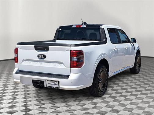 2025 Ford Maverick Lobo Standard