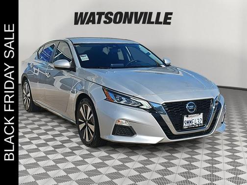 2021 Nissan Altima 2.5 SV