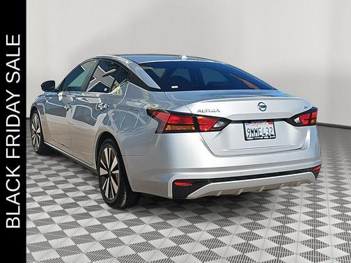 2021 Nissan Altima 2.5 SV