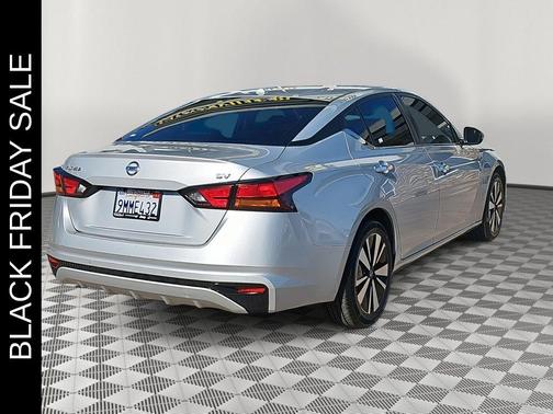 2021 Nissan Altima 2.5 SV