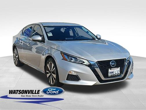 2021 Nissan Altima 2.5 SV