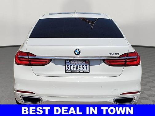 Alpine White 2016 BMW 740 i