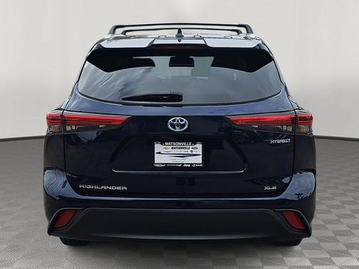 2022 Toyota Highlander Hybrid 