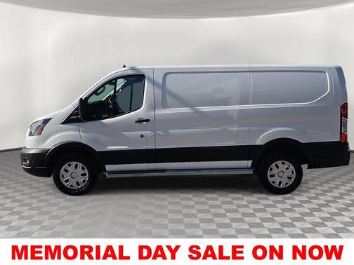 Oxford White 2024 Ford Transit-250 Base