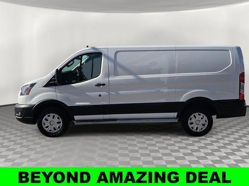 Oxford White 2024 Ford Transit-250 Base