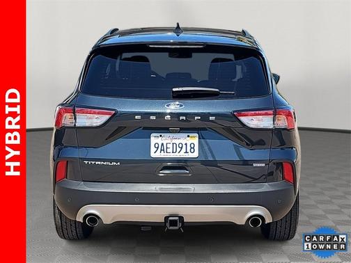 2022 Ford Escape Titanium Hybrid