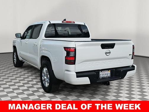 2023 Nissan Frontier SV