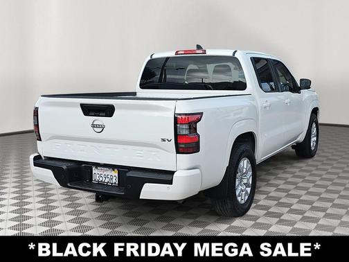 2023 Nissan Frontier SV