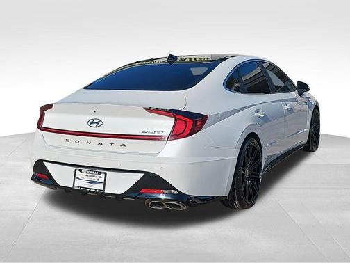 2022 Hyundai SONATA Limited