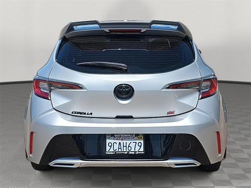 2021 Toyota Corolla Hatchback SE