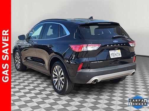 2021 Ford Escape Titanium Hybrid