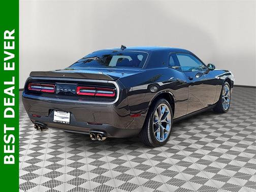 2021 Dodge Challenger SXT